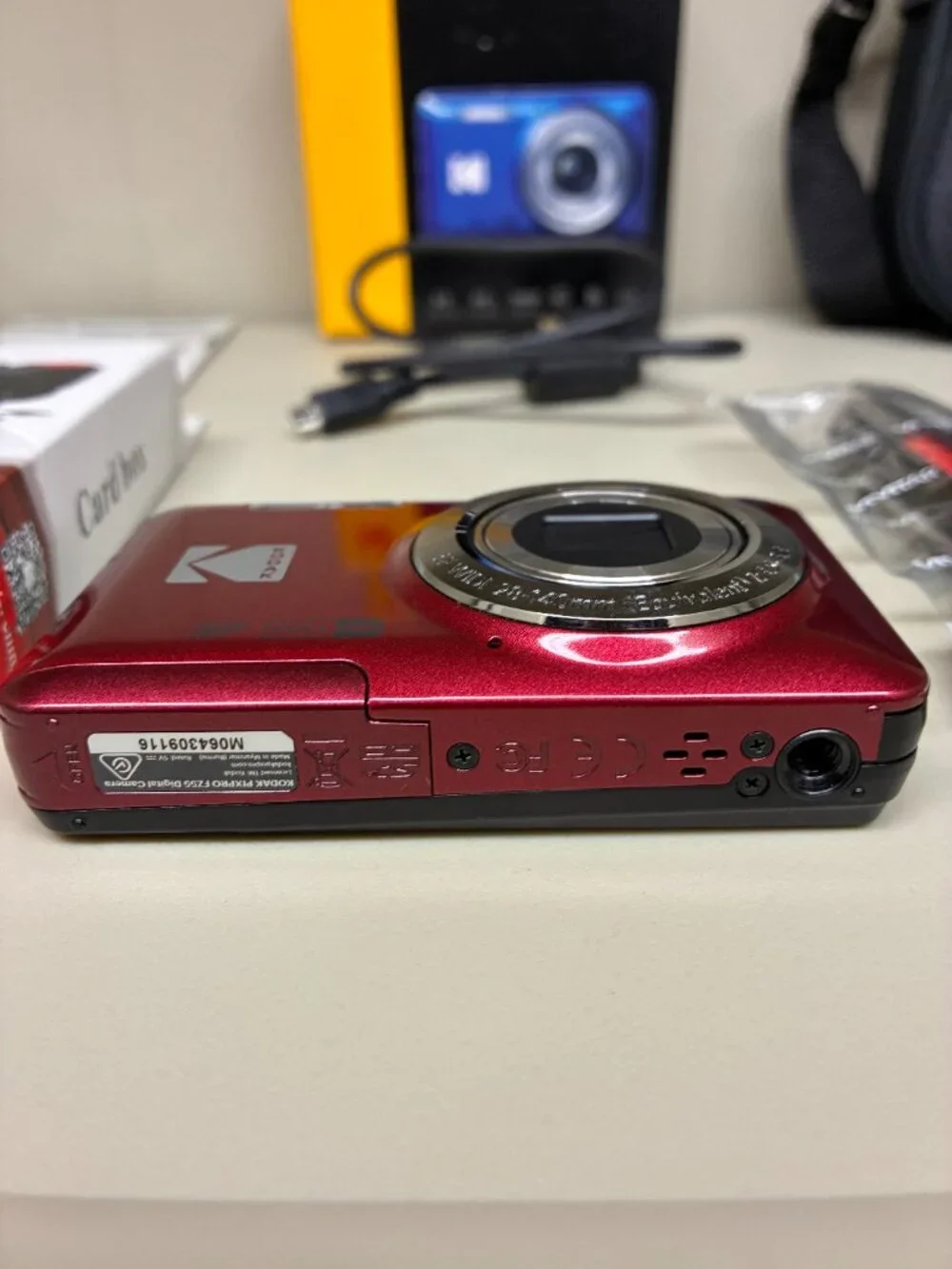 Kodak Pixpro FZ55 Red Digital Camera 16MP 5x Optical Zoom Compact Camera Bundle